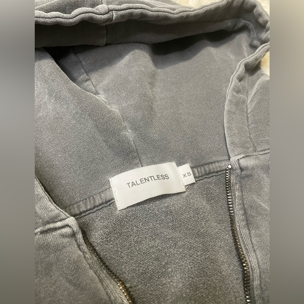 Talentless Zip Crop Hoodie Steel Grey size XS